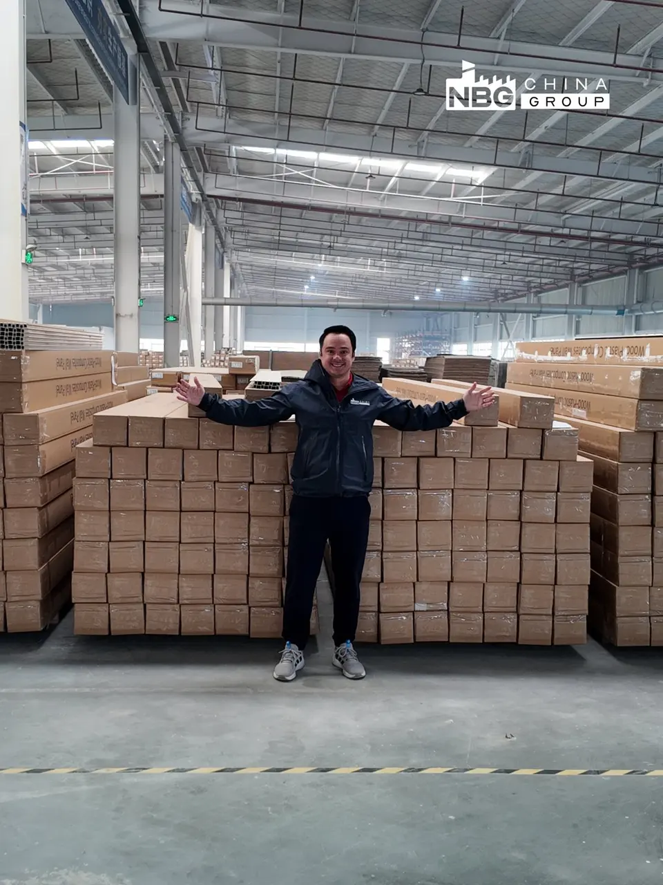 厂区成箱产品备货